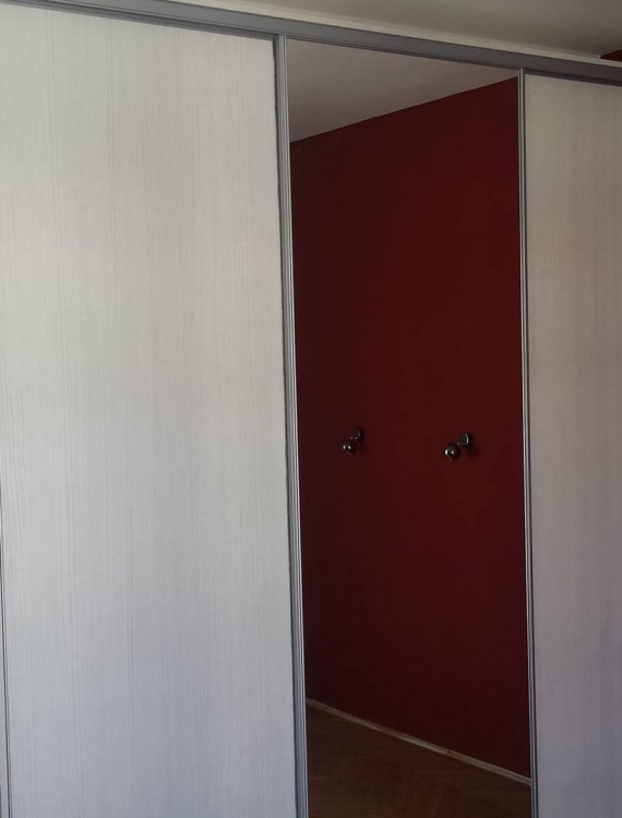 Beépített szekrény Mega-Tolóajtó Kft 
