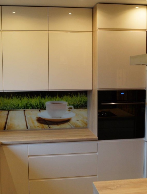 Konyha Mega-Tolóajtó Kft (46)