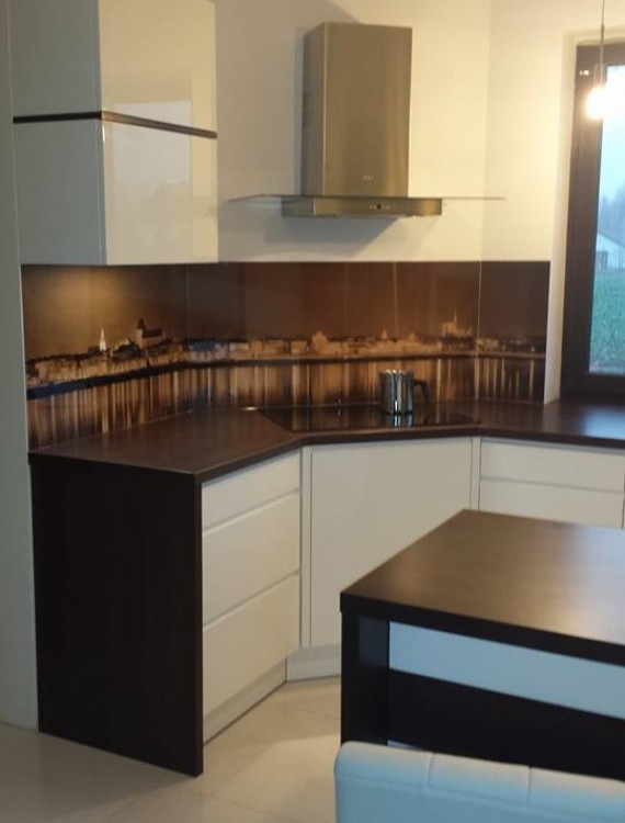 Konyha Mega-Tolóajtó Kft (61)