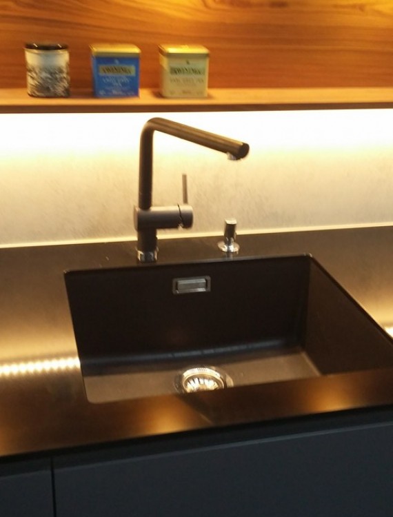 Konyha Mega-Tolóajtó Kft (56)