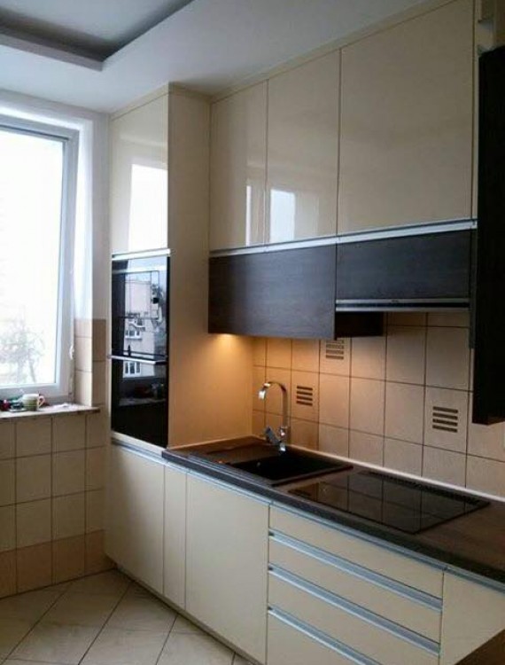 Konyha Mega-Tolóajtó Kft (85)