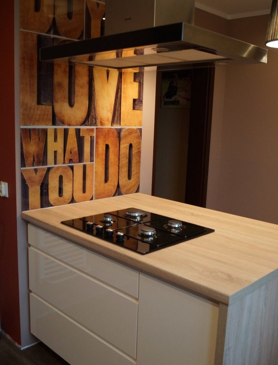 Konyha Mega-Tolóajtó Kft (71)