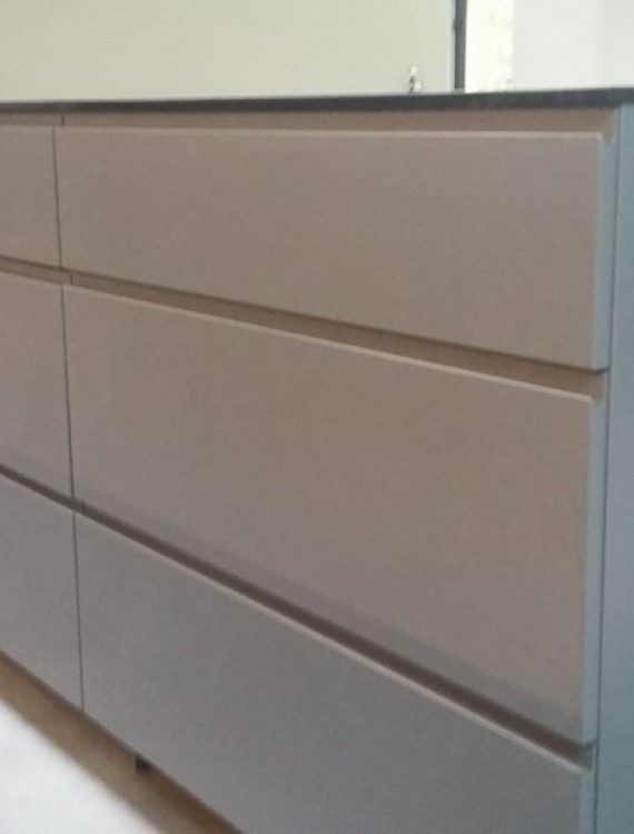 Konyha Mega-Tolóajtó Kft (101)