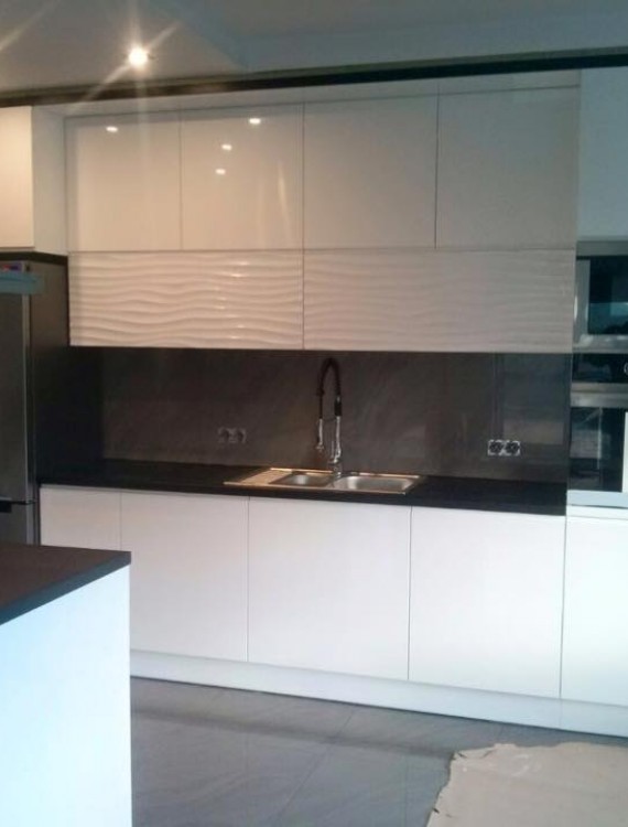 Konyha Mega-Tolóajtó Kft (104)