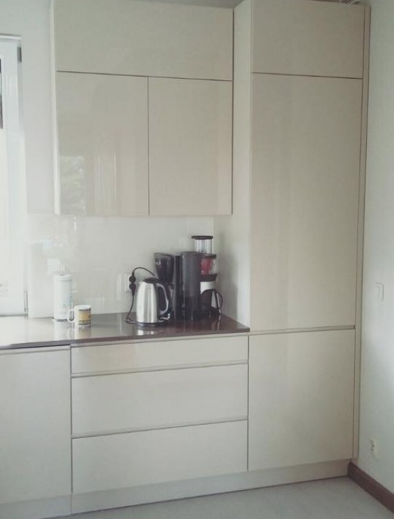 Konyha Mega-Tolóajtó Kft (109)