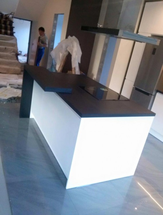 Konyha Mega-Tolóajtó Kft (105)