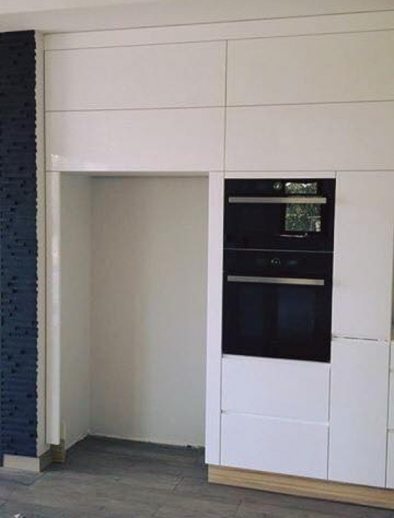 Konyha Mega-Tolóajtó Kft (116)