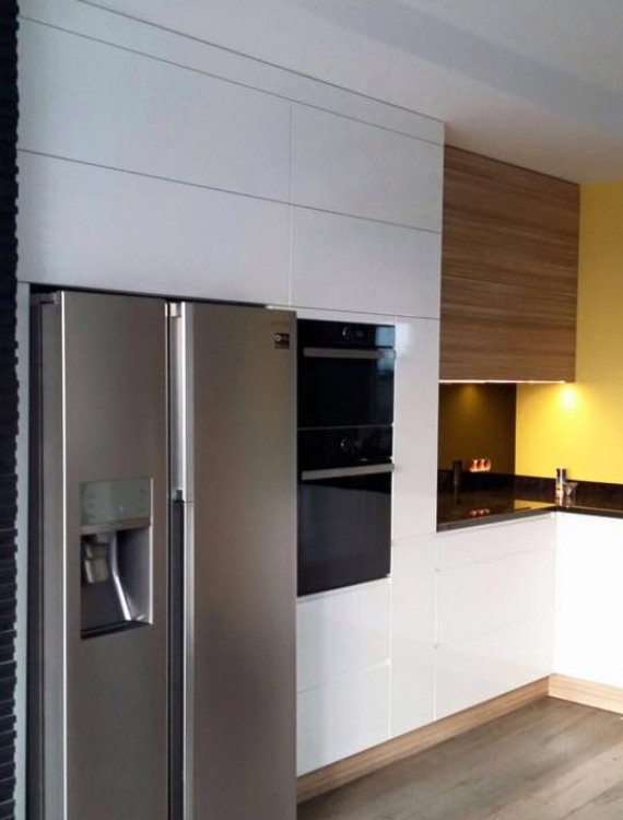 Konyha Mega-Tolóajtó Kft (117)