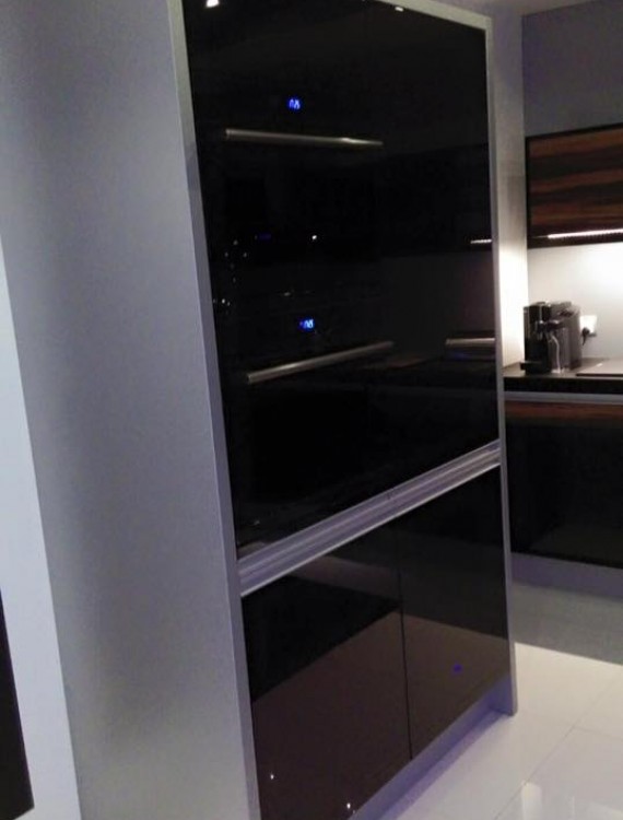 Konyha Mega-Tolóajtó Kft (124)