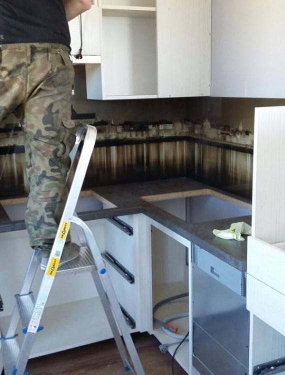 Konyha Mega-Tolóajtó Kft (138)