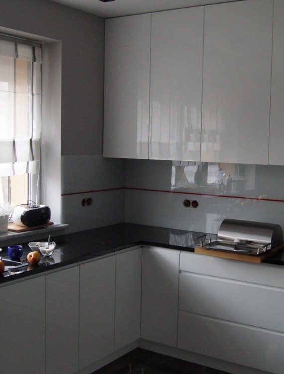 Konyha Mega-Tolóajtó Kft (137)