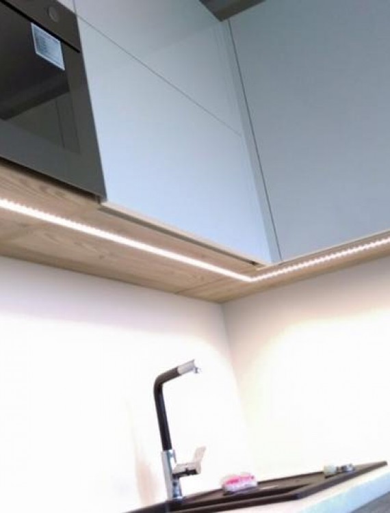 Konyha Mega-Tolóajtó Kft (157)