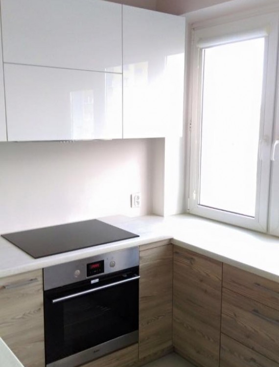 Konyha Mega-Tolóajtó Kft (170)