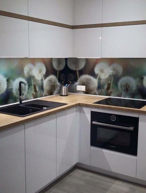 Konyha Mega-Tolóajtó Kft (168)