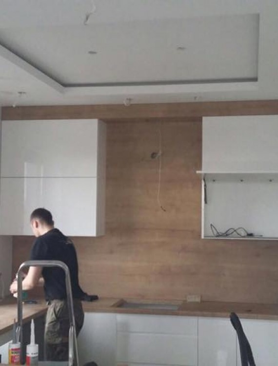 Konyha Mega-Tolóajtó Kft (184)