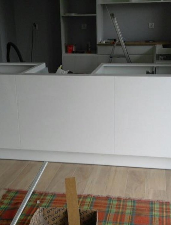 Konyha Mega-Tolóajtó Kft (194)