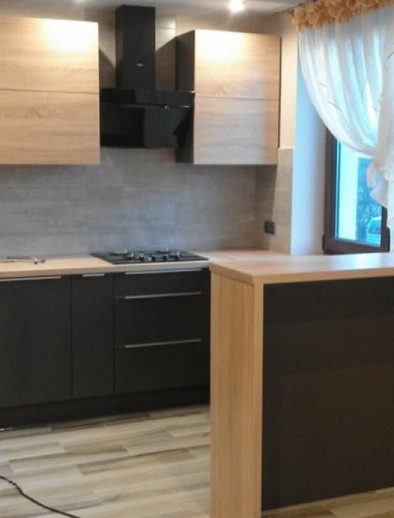 Konyha Mega-Tolóajtó Kft (190)